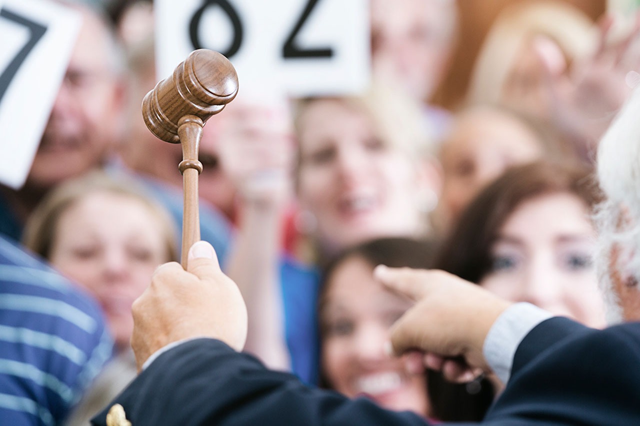 Comment devenir commissaire-priseur ?