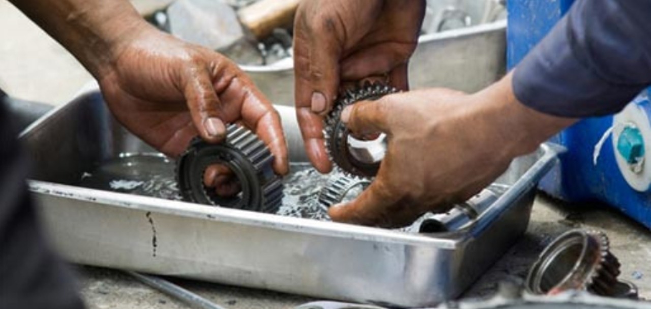 Industriel : quelles solutions chimiques pour dégraisser ?