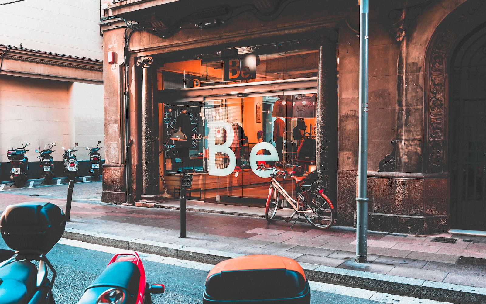 Les défis juridiques et réglementaires du commerce en ligne transfrontalier : un enjeu majeur