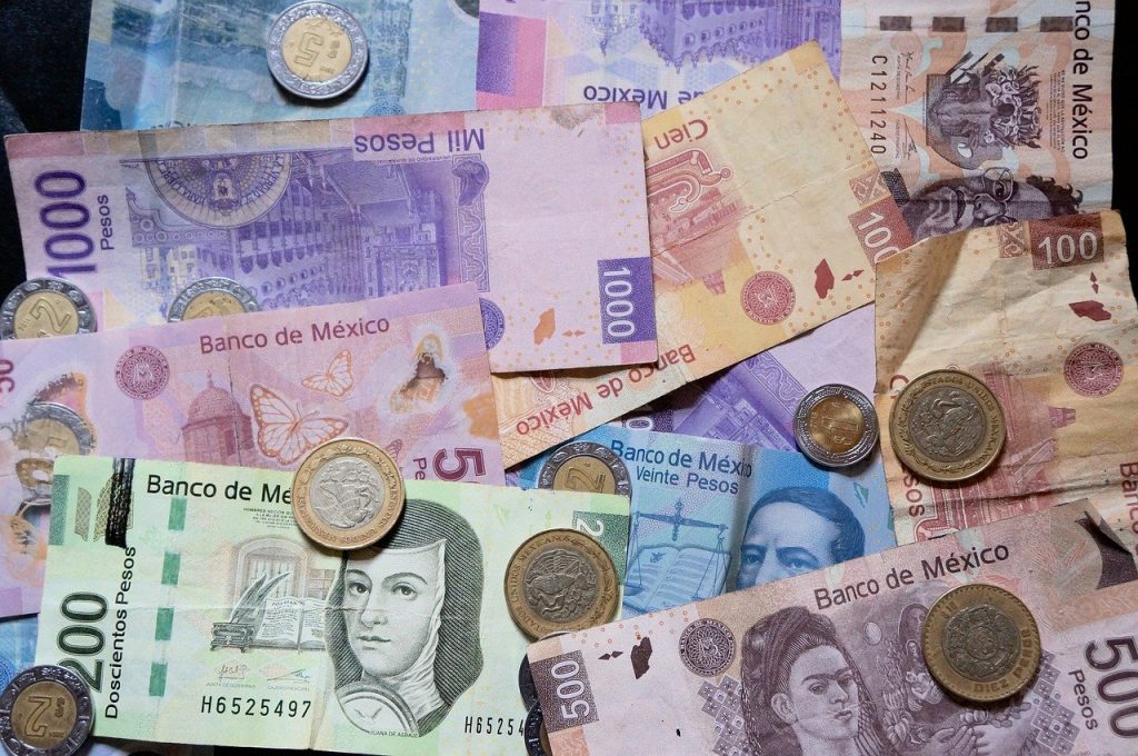 Billets de banque et pièces de monnaie mexicains